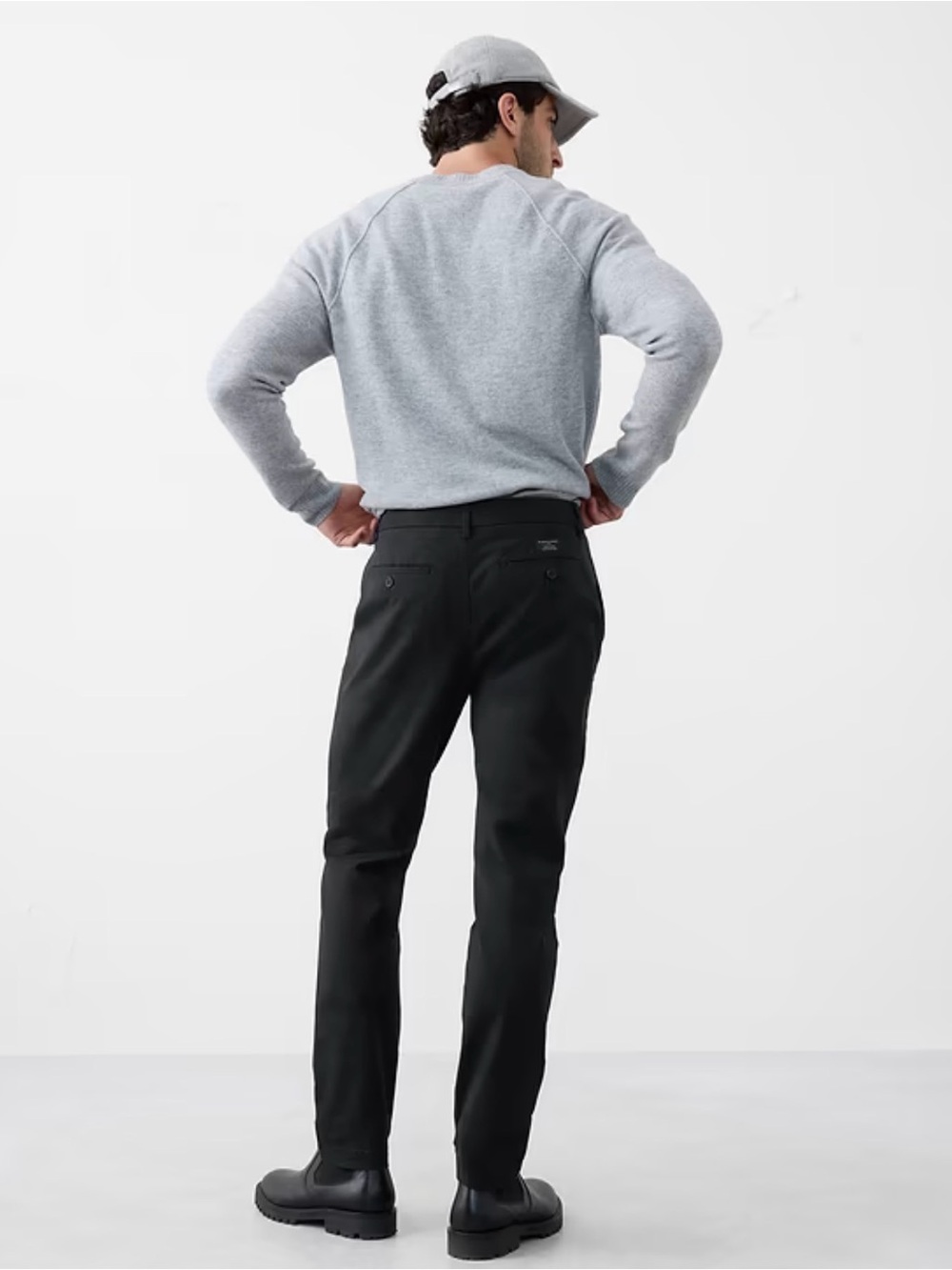 Men's BLACK Banana Republic lived-in-athletic chino pants size 36x30